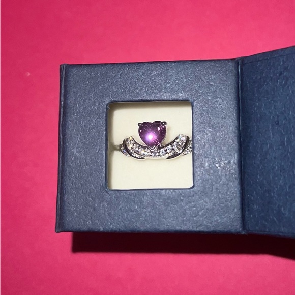 Peora Jewelry - NWT Natural Heart Cut Amethyst & Diamond CZ Accents set Sterling Silver Size: 08